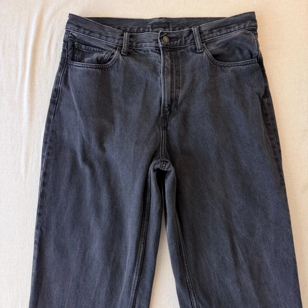 Uniqlo Relaxed Straight Jeans Mens 34 Black Denim Pants
